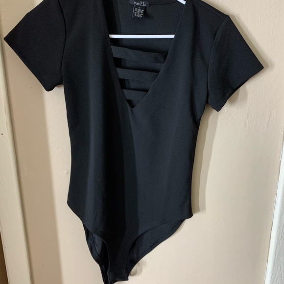 Clothes - Picture 7 of 8